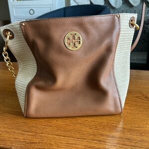Tory Burch Everly straw boho shoulder bag